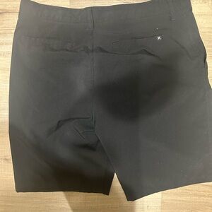Black board shorts size 34 waist-Hurley